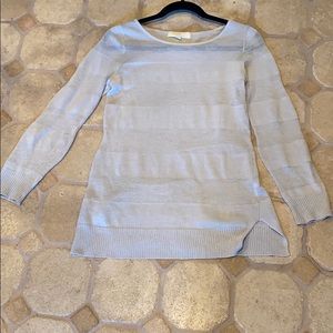 Olive and oak light weight top